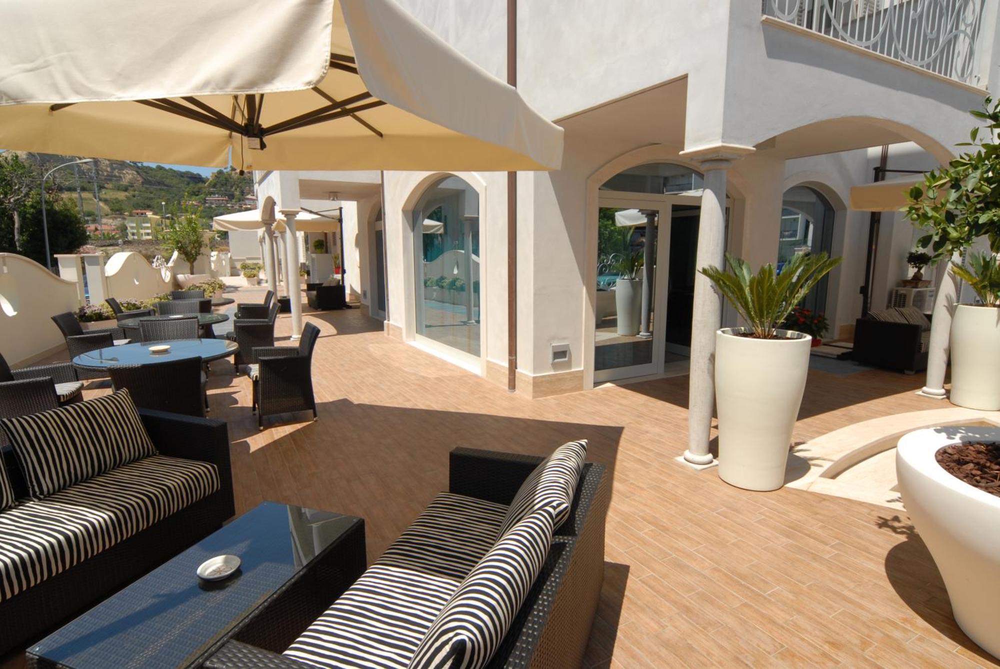 Residence Costa Smeralda Grottammare Extérieur photo