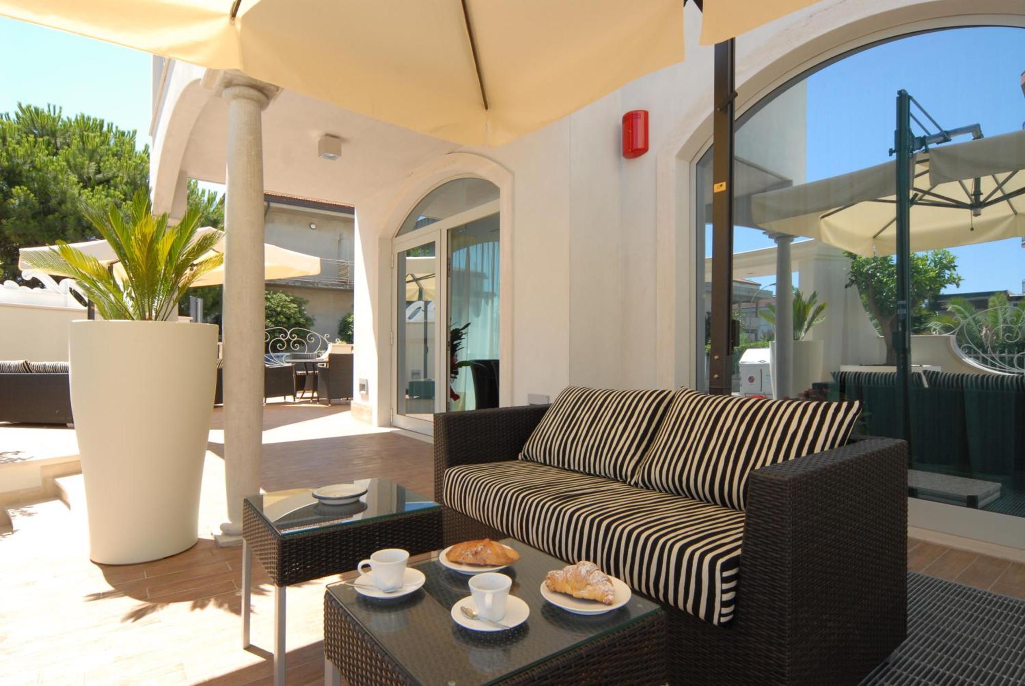 Residence Costa Smeralda Grottammare Extérieur photo