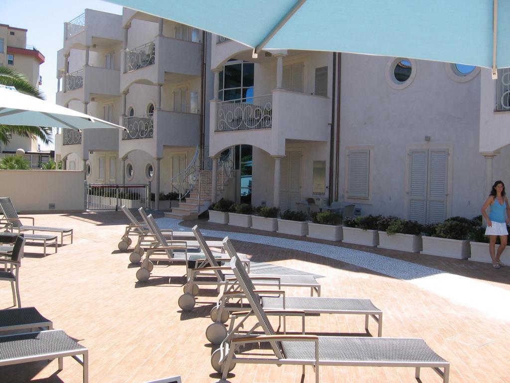 Residence Costa Smeralda Grottammare Extérieur photo