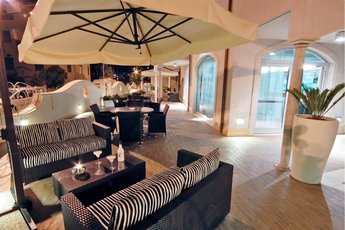Residence Costa Smeralda Grottammare Extérieur photo