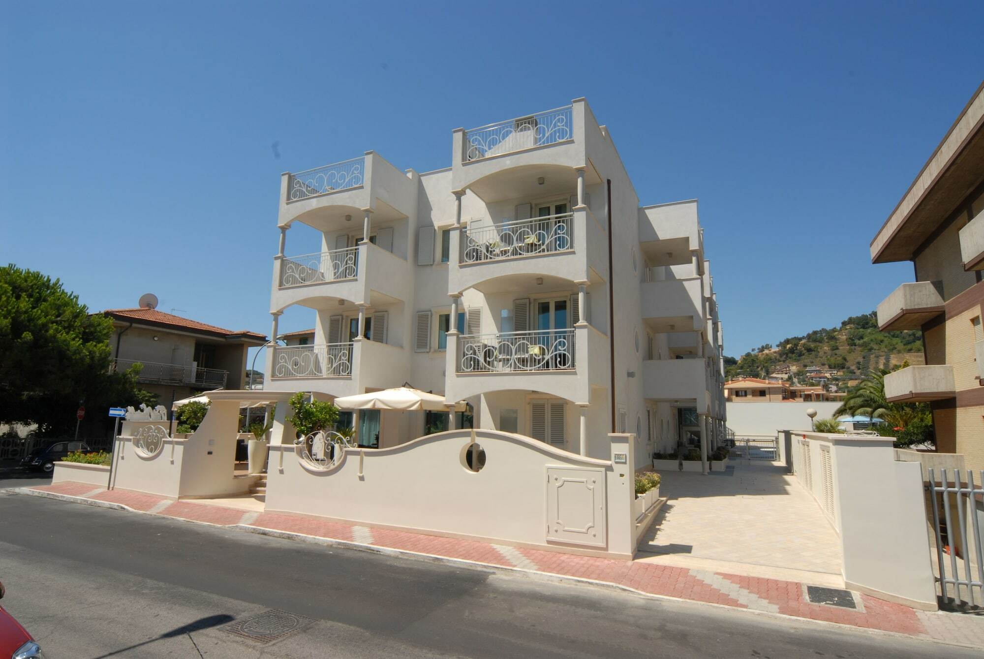 Residence Costa Smeralda Grottammare Extérieur photo
