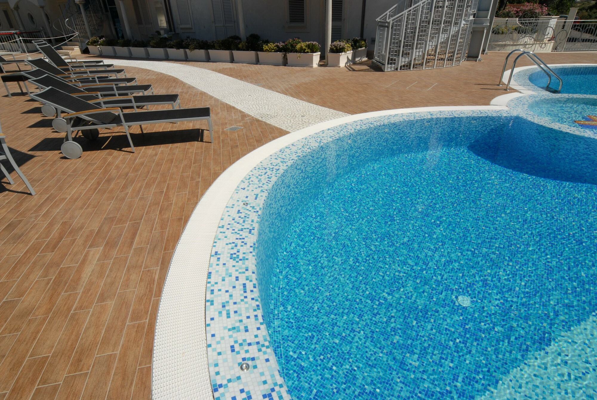 Residence Costa Smeralda Grottammare Extérieur photo